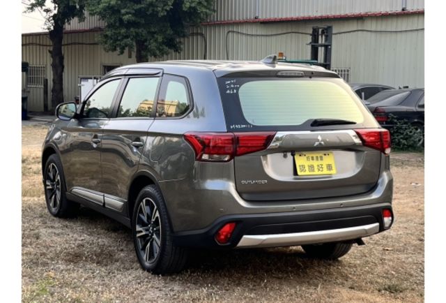 Mitsubishi OUTLANDER  第6張相片