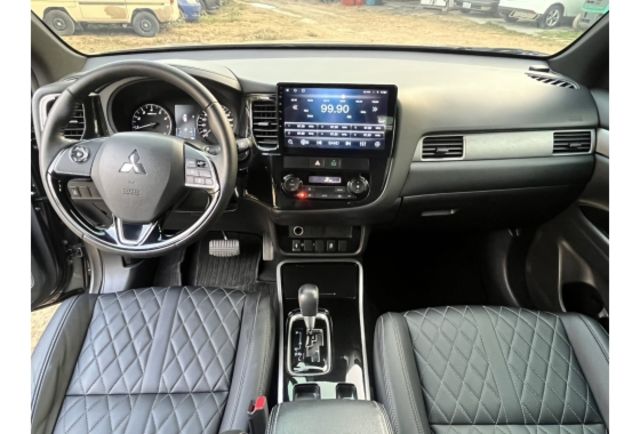 Mitsubishi OUTLANDER  第8張相片