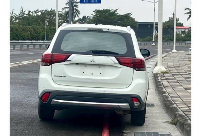 Mitsubishi OUTLANDER  第5張相片
