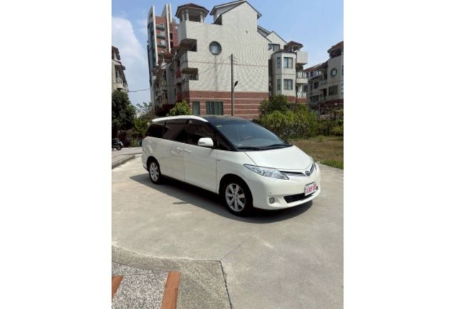Toyota PREVIA  第3張相片