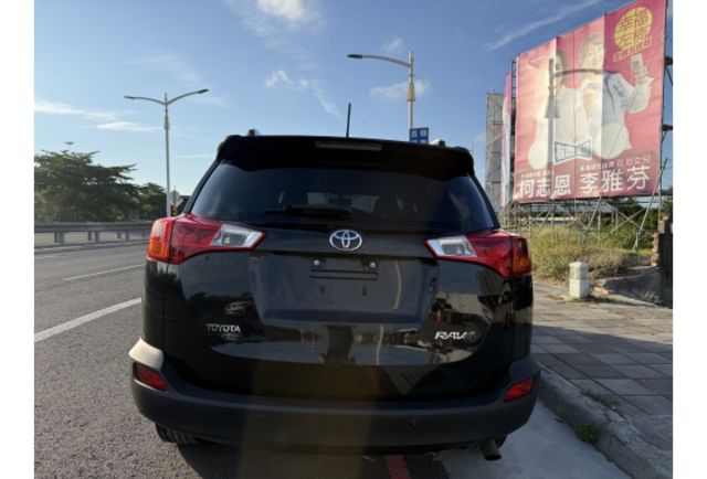 Toyota RAV4  第2張相片