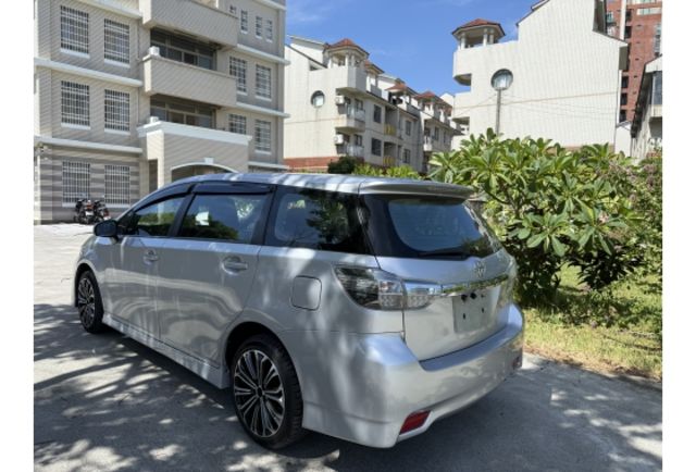 Toyota WISH  第4張相片