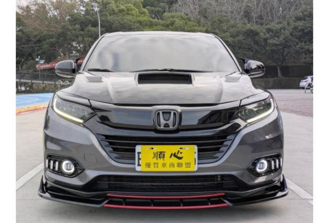 2019小改款 HONDA HR-V 1.8 灰 買車送改裝品~半買半相送  第2張相片