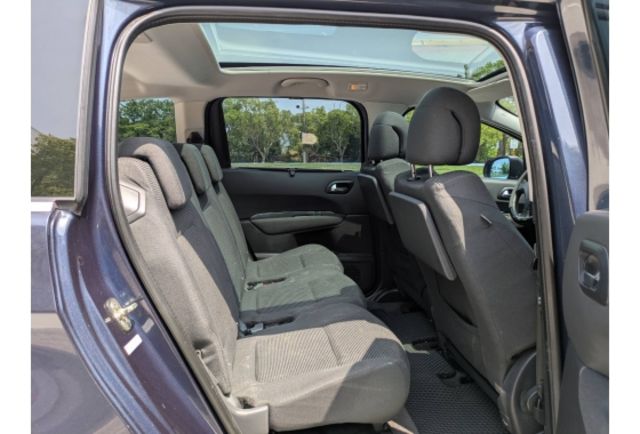 2017 領 Peugeot 5008 1.6 柴油HDi 小改頂級版  第13張相片