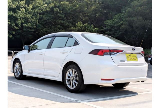 2021 Toyota Corolla Altis 精裝版一手女用車/原廠保養  第12張相片
