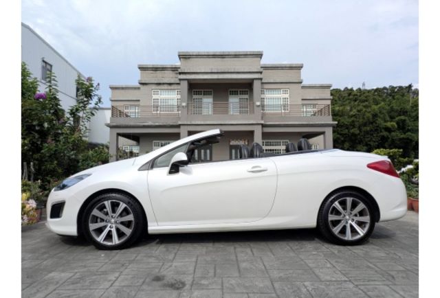 2014 PEUGEOT 308CC 白  第8張相片