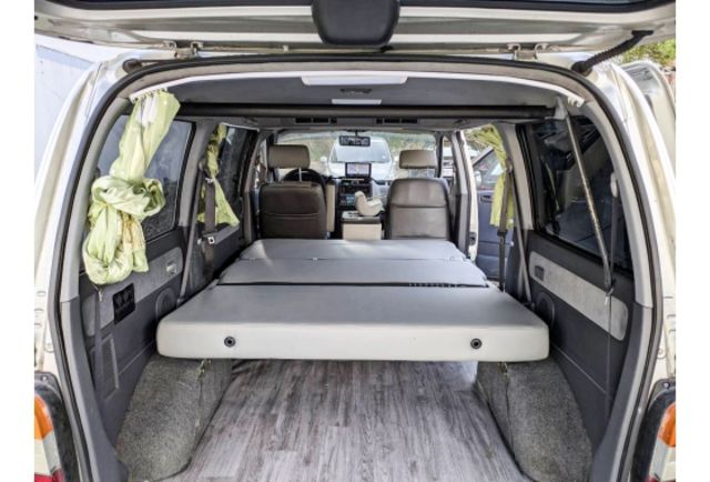 Toyota Hiace 海力士 2.7 自排 半露營多功能廂型車  第6張相片