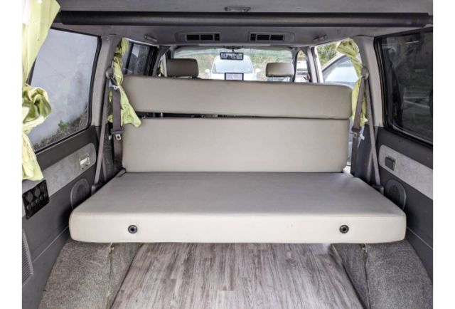 Toyota Hiace 海力士 2.7 自排 半露營多功能廂型車  第7張相片