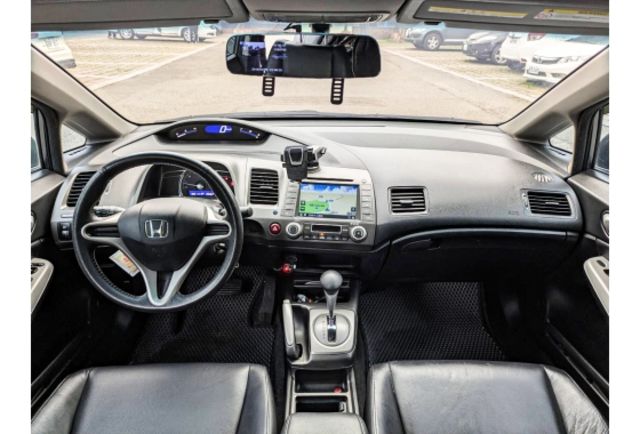 2011 Honda Civic 八代 K12  第4張相片