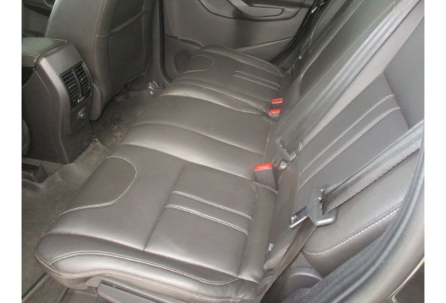 Ford KUGA  第9張相片