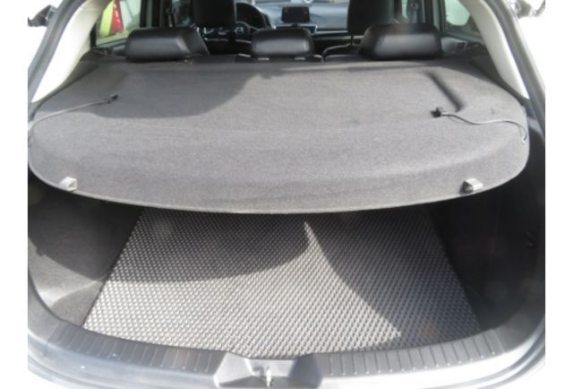 Mazda MAZDA3  第7張相片