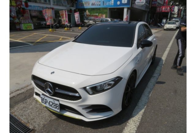 Benz A250  第1張相片