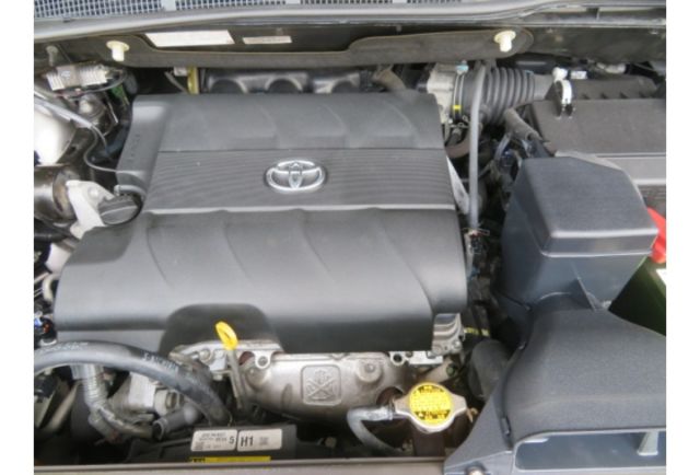 Toyota SIENNA  第9張相片