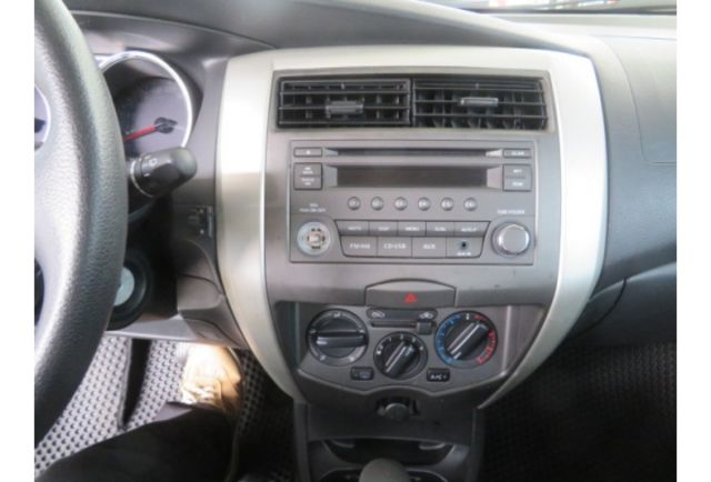 Nissan LIVINA  第7張相片