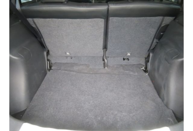 Nissan LIVINA  第9張相片