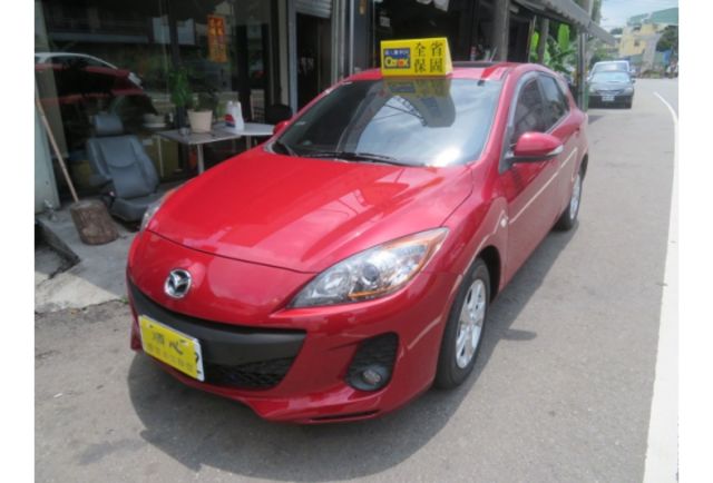Mazda MAZDA3  第1張相片