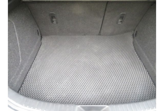 Mazda MAZDA3  第5張相片