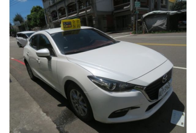 Mazda MAZDA3  第2張相片