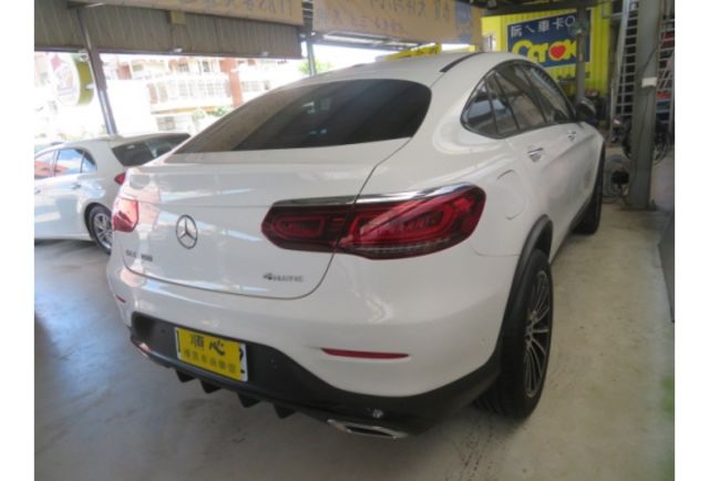 Benz GLC 300  第4張相片