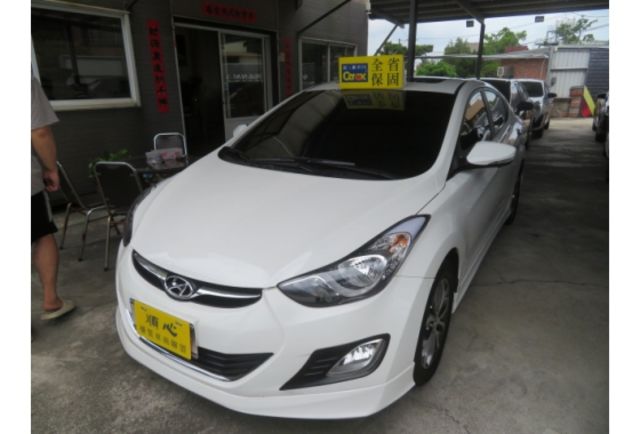 Hyundai ELANTRA  第1張相片