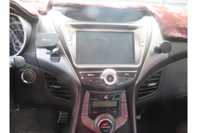 Hyundai ELANTRA  第8張相片