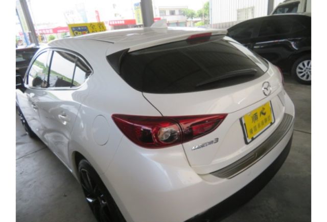 Mazda MAZDA3  第1張相片