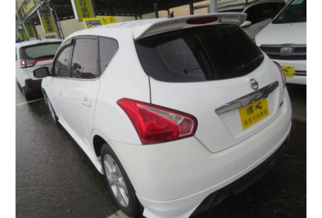 Nissan TIIDA  第1張相片