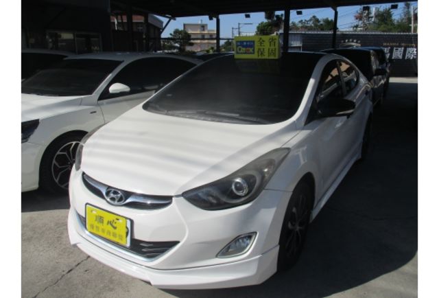Hyundai ELANTRA  第2張相片