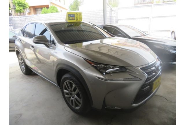 Lexus NX200T  第3張相片