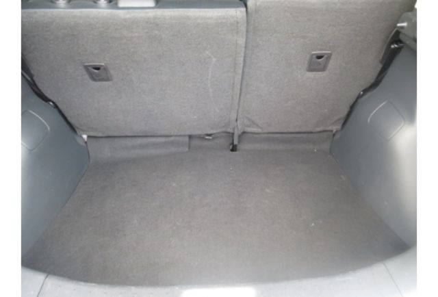 Nissan TIIDA  第6張相片