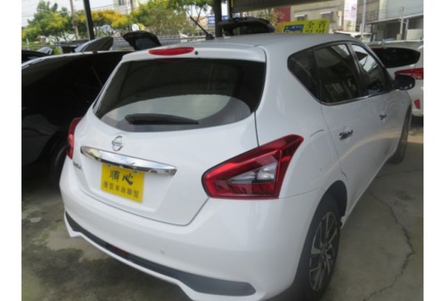 Nissan TIIDA  第8張相片