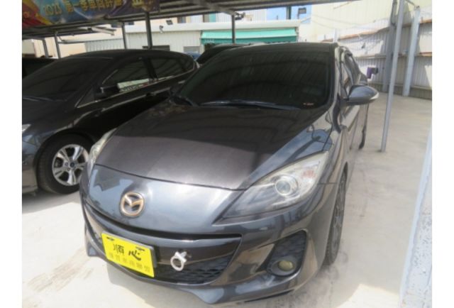 Mazda MAZDA3  第5張相片