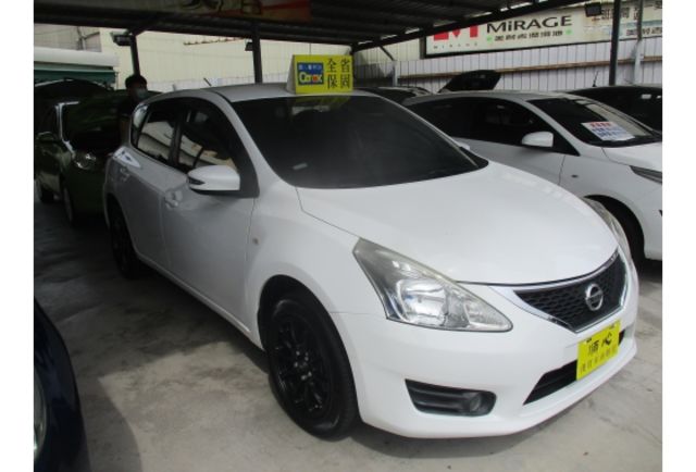 Nissan TIIDA  第1張相片