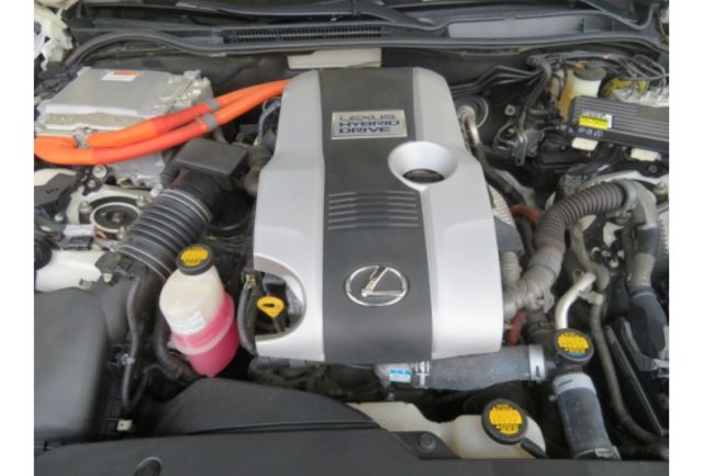 Lexus IS300H  第6張相片