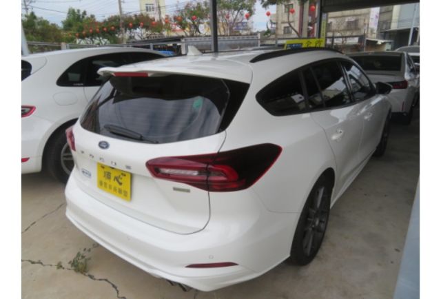 Ford FOCUS  第9張相片