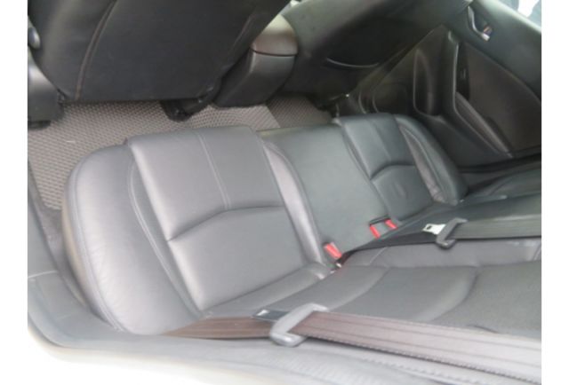 Mazda MAZDA3  第9張相片