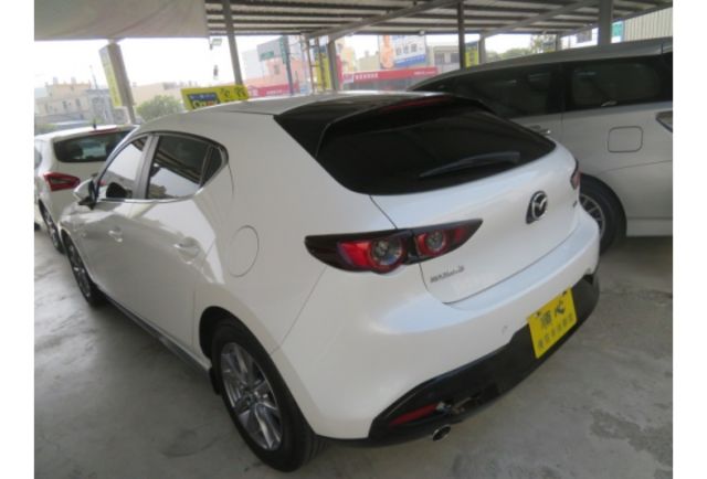 Mazda MAZDA3  第4張相片