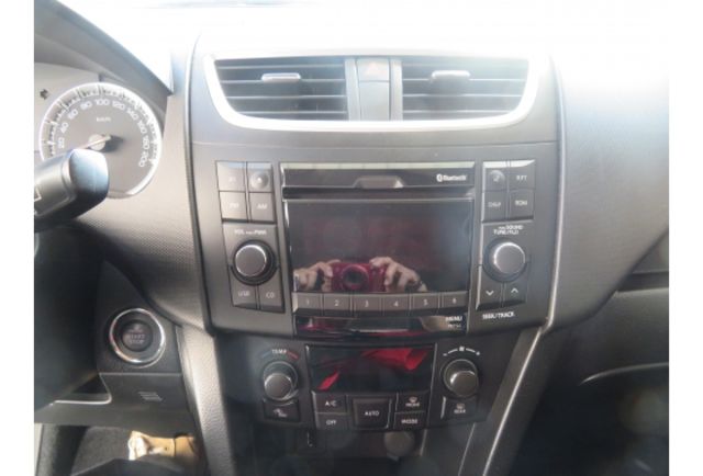 Suzuki SWIFT  第9張相片