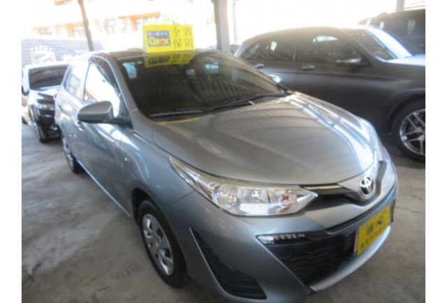 Toyota YARIS  第1張相片