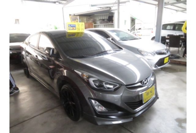 Hyundai ELANTRA  第1張相片