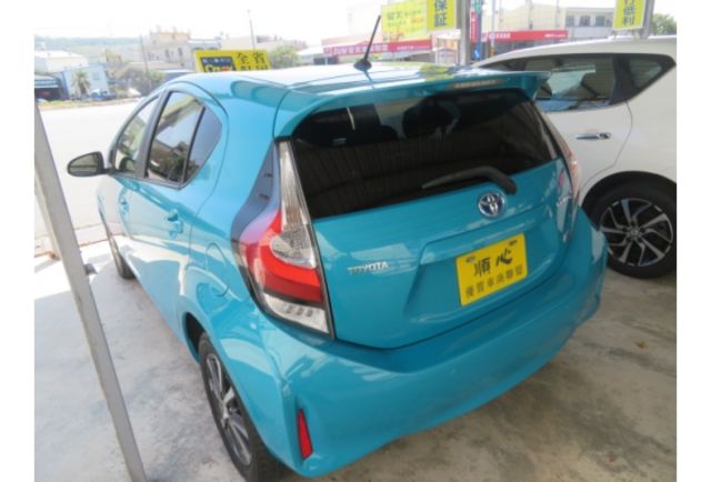 Toyota PRIUS C  第7張相片