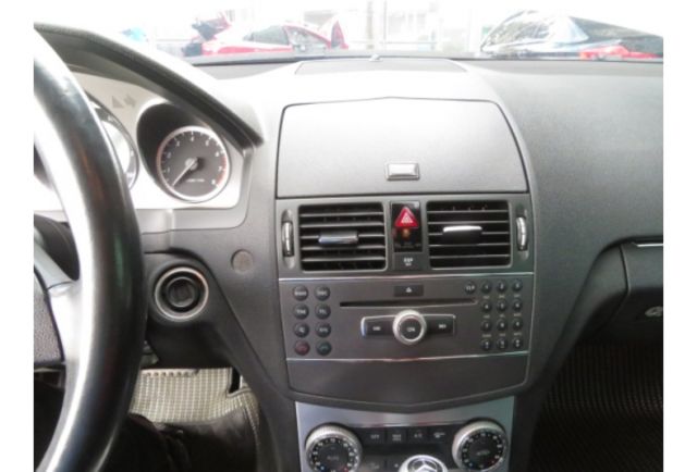 Benz C300  第8張相片