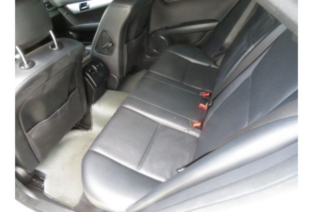 Benz C300  第9張相片
