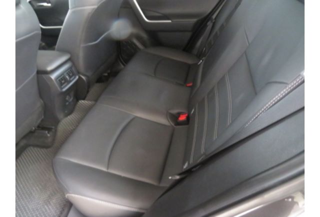 Toyota RAV4  第6張相片