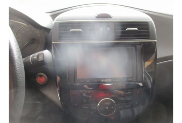 Nissan TIIDA  第8張相片