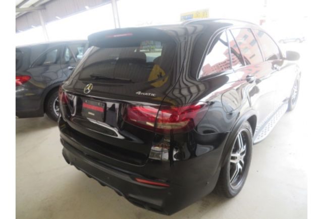 Benz GLC 300  第4張相片