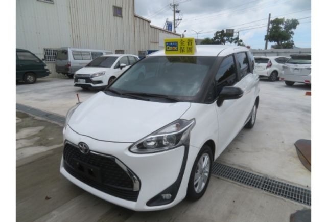 Toyota SIENTA  第1張相片