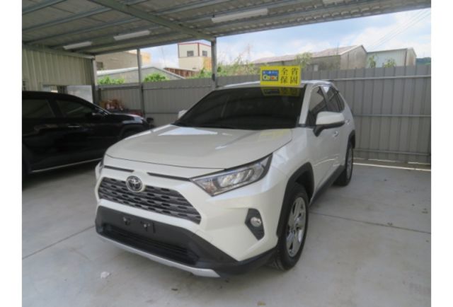 Toyota RAV4  第5張相片