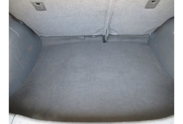 Nissan TIIDA  第9張相片