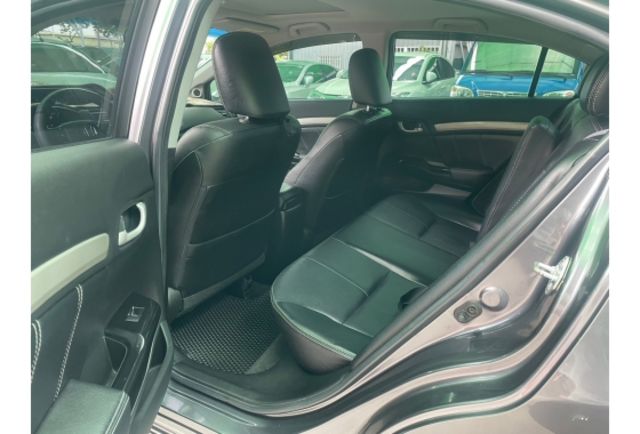 Honda CIVIC  第8張相片